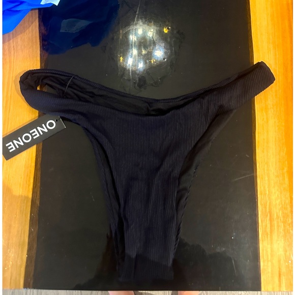 OneOne bikini Bottom Black L - Picture 1 of 2